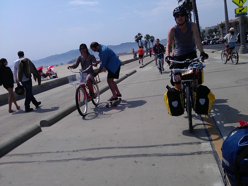 9434963875_87f4f4cbaa