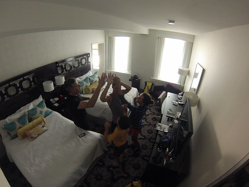 9712237877_5473809447